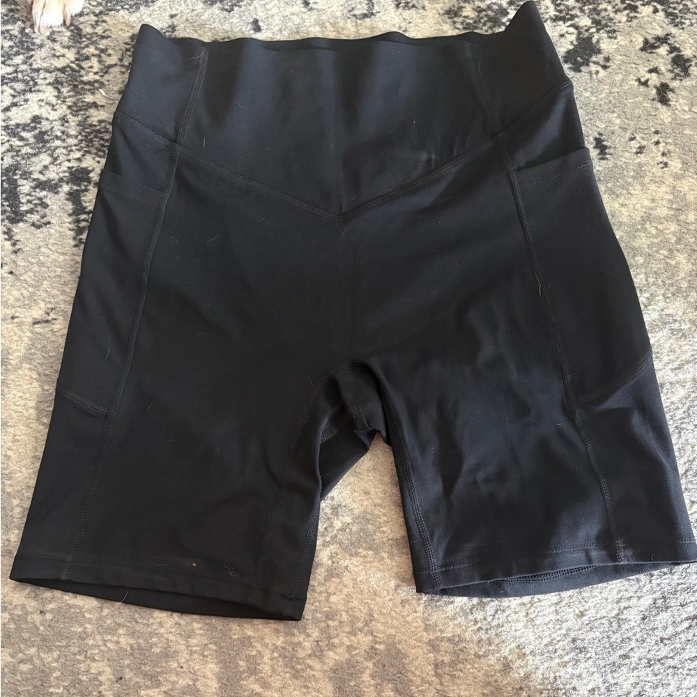 HALARA Black High-Rise Bike Shorts with Pockets